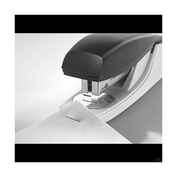 Zszywacz średni 5500 LEITZ czerwony 24-26/6 30k 55000025