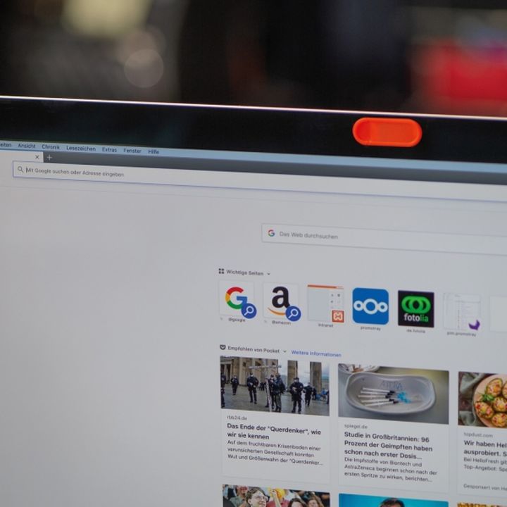 Zaślepka na kamerę w laptopie VIVIAN - Czerwony