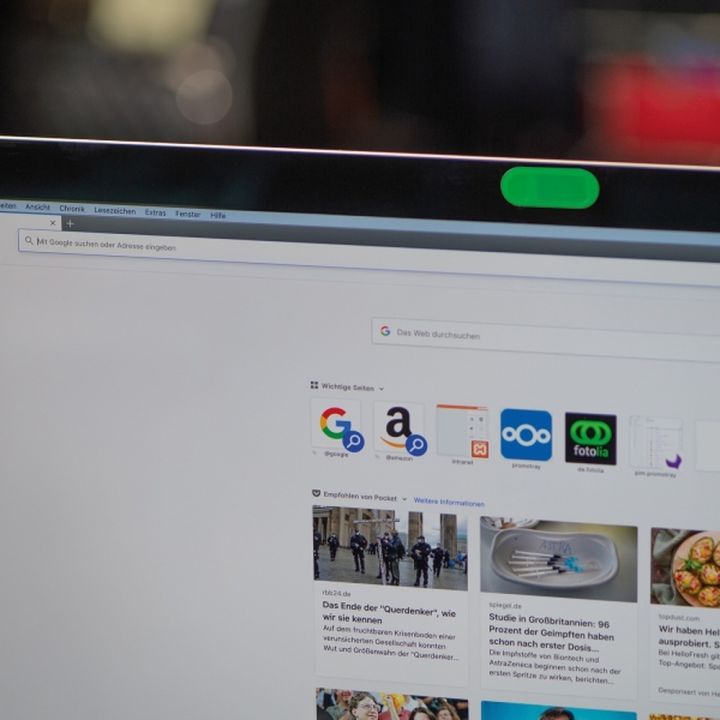 Zaślepka na kamerę w laptopie VIVIAN - Zielony