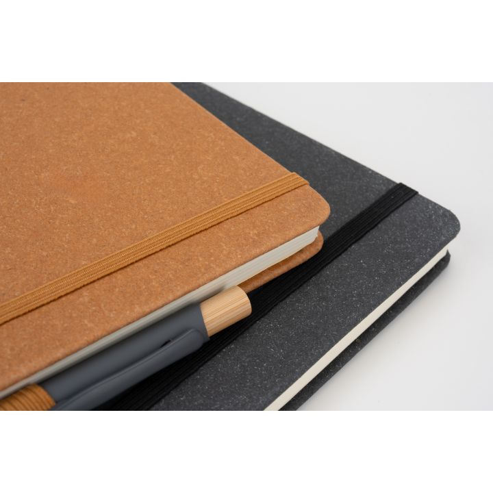 Notatnik A5 w linie ze skóry z recyklingu TRACY - Czarny