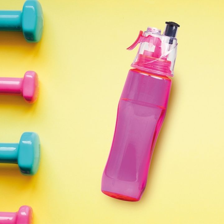 Butelka plastikowa ze spryskiwaczem 700 ml ELEANOR - Różowy