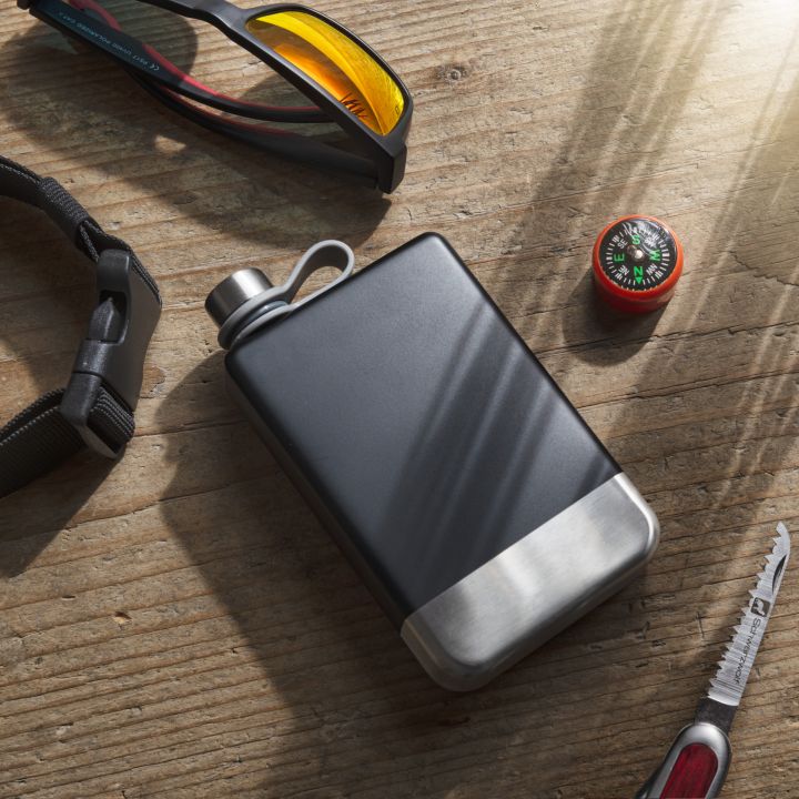 Piersiówka 266 ml HALTI Schwarzwolf - Czarny