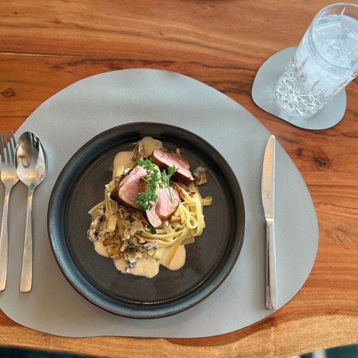 Zestaw podkładek na stół MAXIMO - Czarny