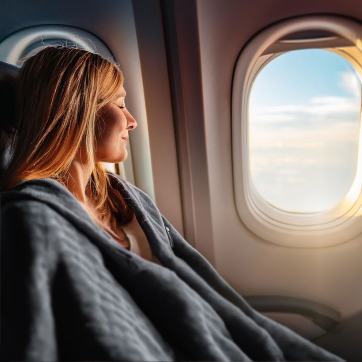 Koc i poduszka 2w1 AMIATA Schwarzwolf - Szary