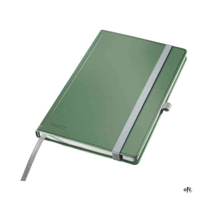 Wysokiej jakości klasyczny notatnik w twardej oprawie, z nowoczesnym, przyjemnym w dotyku wykończeniem powierzchni okładki i ele