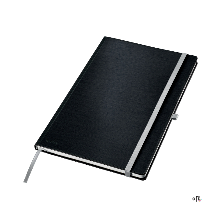 Wysokiej jakości klasyczny notatnik w twardej oprawie, z nowoczesnym, przyjemnym w dotyku wykończeniem powierzchni okładki i ele