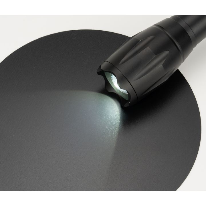 Latarka DELGADA Schwarzwolf