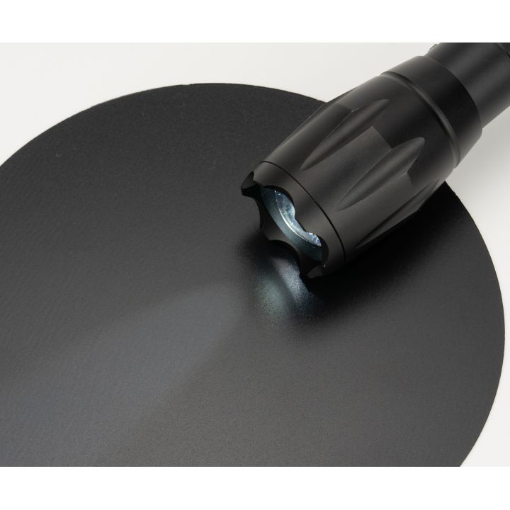 Latarka DELGADA Schwarzwolf