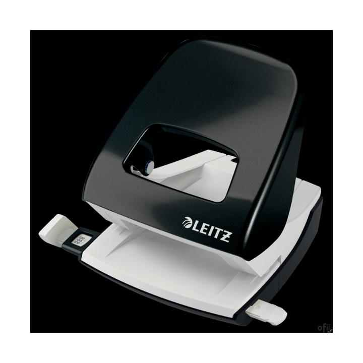 Dziurkuje do 30 kartek (papier 80 gsm)_Łatwo dopasowujący się wygodny uchwyt i wytrzymałe ostrza zmniejszają wysiłek podczas dzi